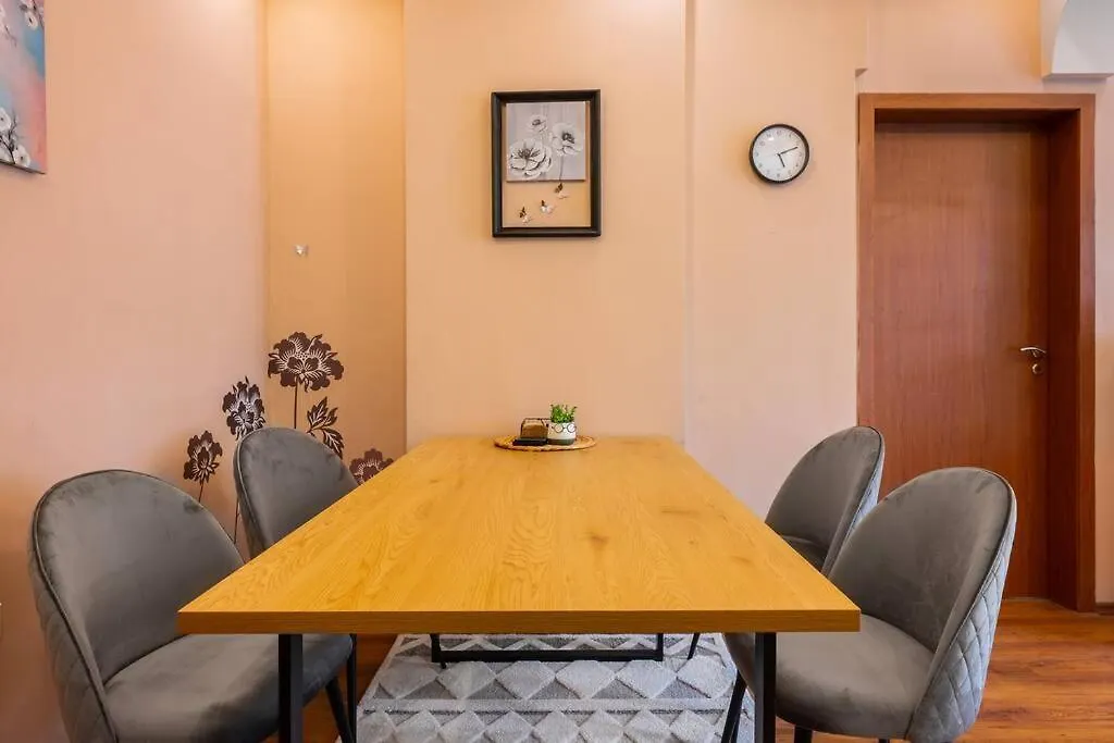 Spacious 3Bd Central Apartment Sofia Bulgaria