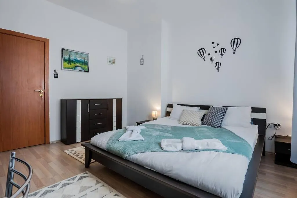 Spacious 3Bd Central Apartment Sofia Bulgaria